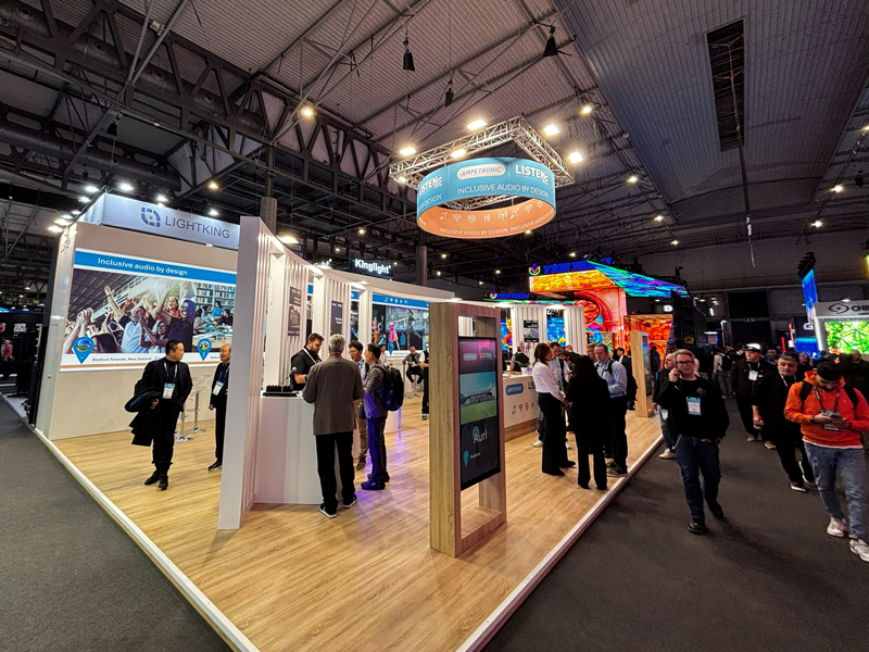 Ampetronic / Listen Technologies ブース